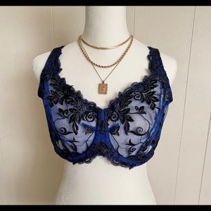 Soma Blue and Black Embroidered Lace Unlined Bra